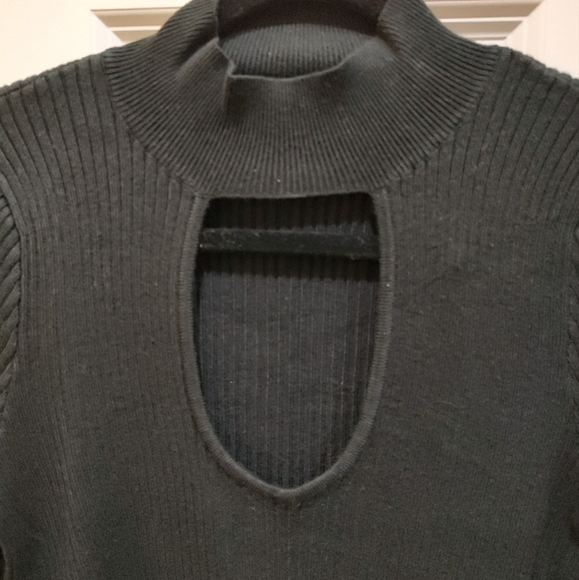 NWT Abercrombie sweater - Picture 2 of 7